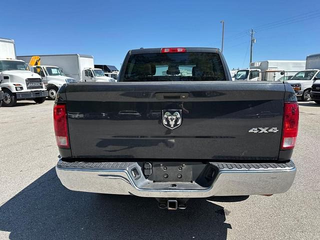 Image of Dodge Ram 1500 equipment image 3