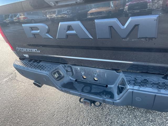 Image of Dodge Ram 1500 equipment image 4