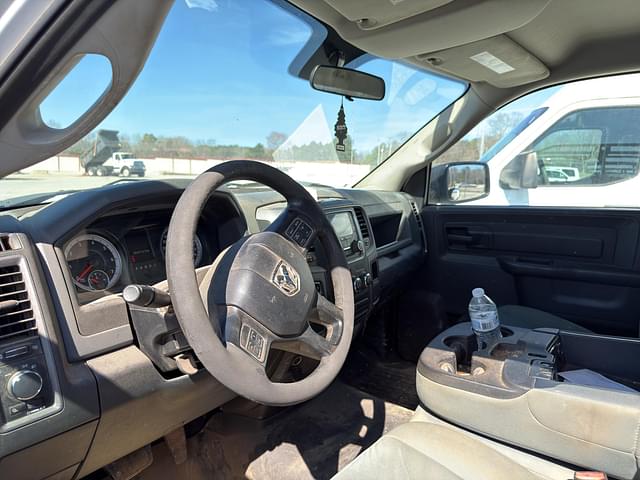 Image of Dodge Ram 1500 equipment image 4