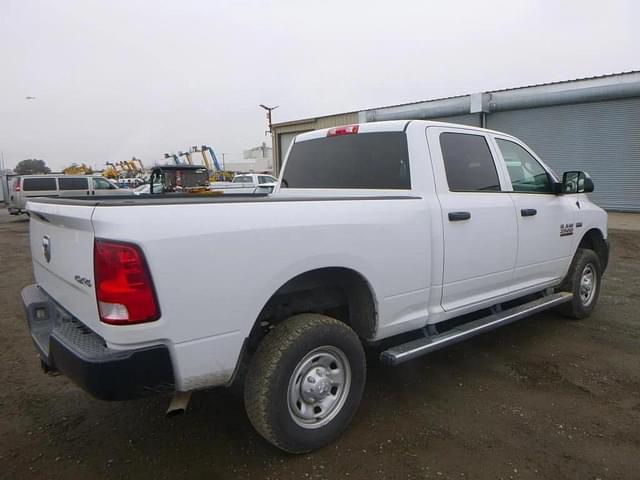 Image of Dodge Ram 2500 equipment image 2