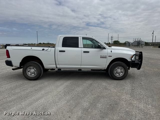 Image of Dodge Ram 2500 equipment image 3