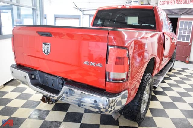 Image of Dodge Ram 2500 equipment image 4