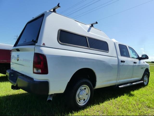 Image of Dodge Ram 2500HD equipment image 2