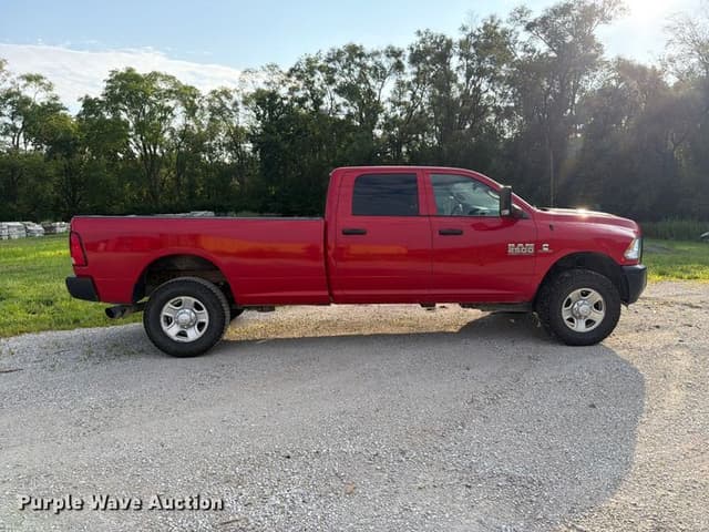 Image of Dodge Ram 2500HD equipment image 3