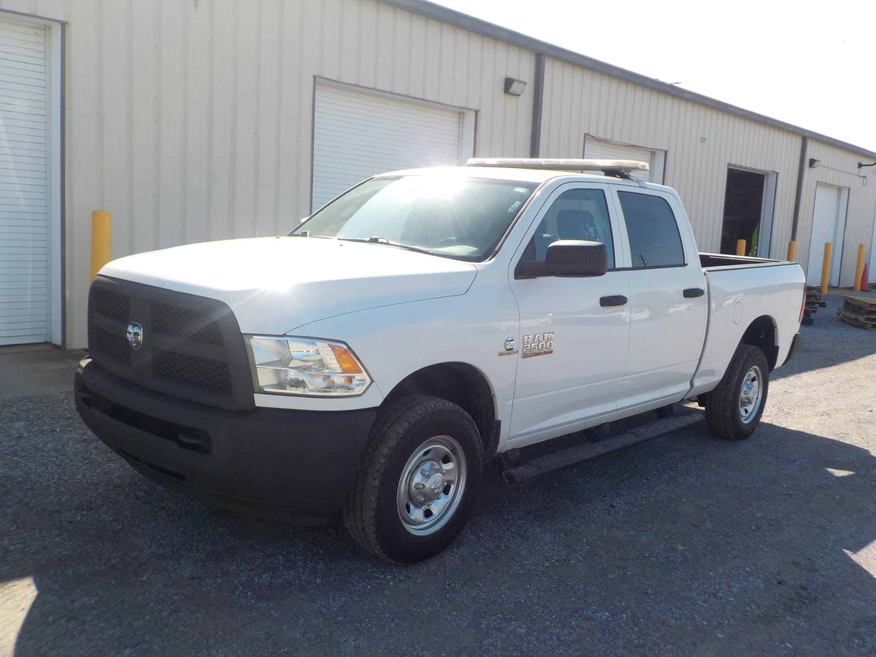 2016 Dodge Ram 2500 Equipment Image0