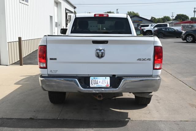 Image of Dodge Ram 2500 equipment image 3