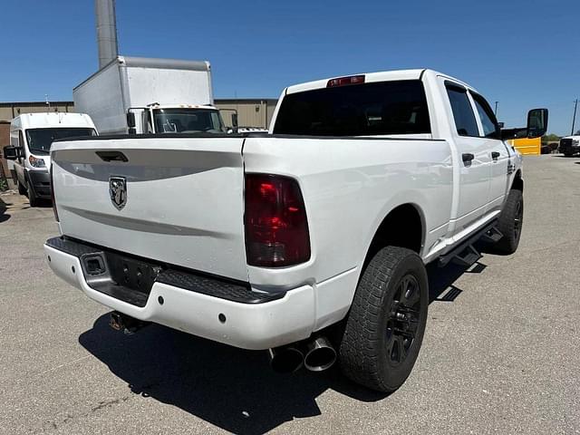 Image of Dodge Ram 2500 equipment image 4