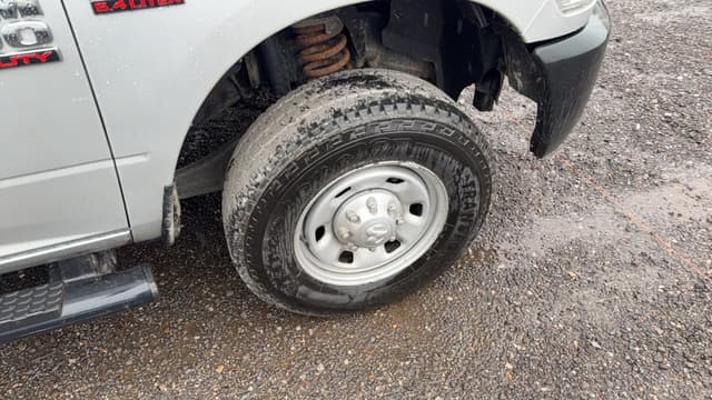 Image of Dodge Ram 2500 equipment image 3