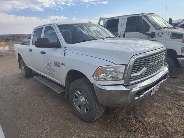 Image of Dodge Ram 2500 equipment image 2