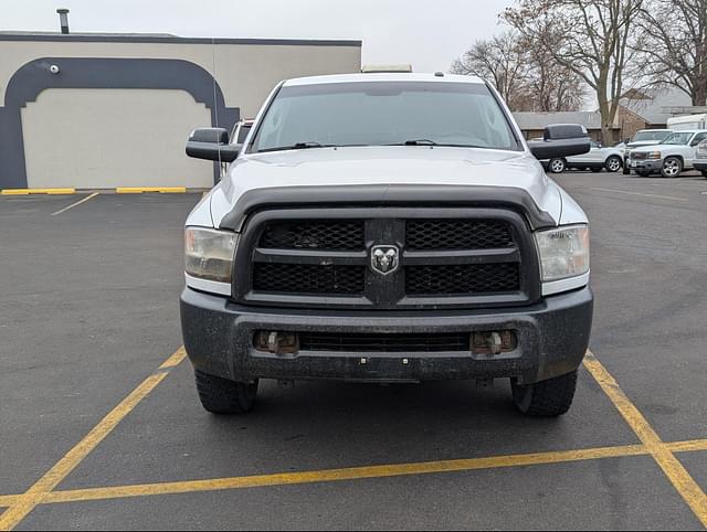 Image of Dodge Ram 2500 equipment image 2