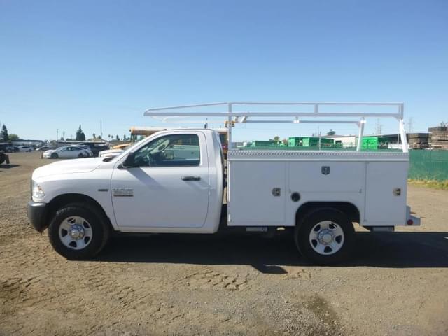 Image of Dodge Ram 2500 equipment image 4