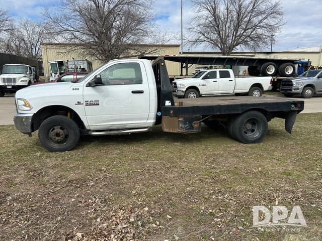 Image of Dodge Ram 3500 equipment image 3