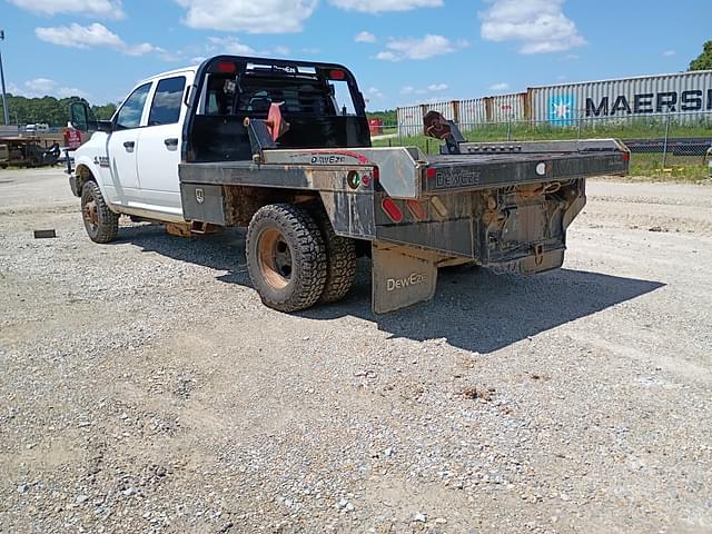 Image of Dodge Ram 3500 equipment image 4