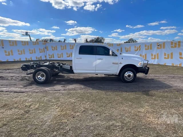 Image of Dodge Ram 3500 equipment image 3