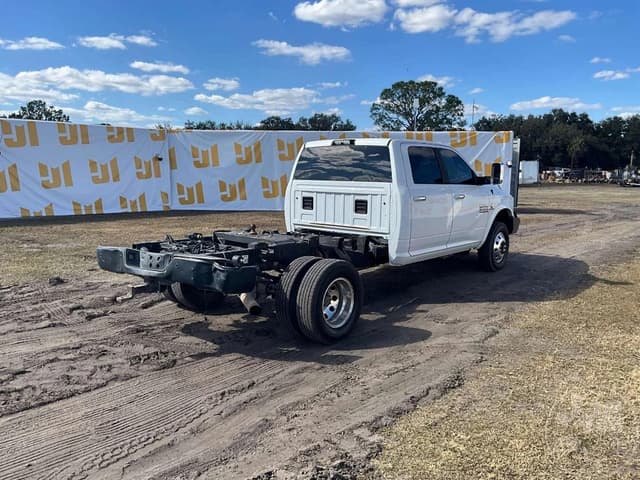 Image of Dodge Ram 3500 equipment image 4