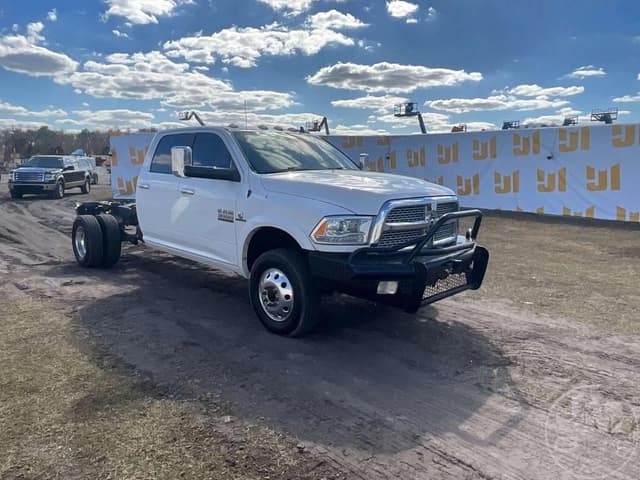 Image of Dodge Ram 3500 equipment image 2