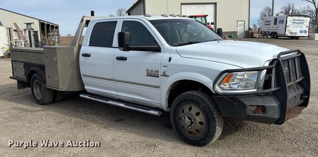 Image of Dodge Ram 3500 equipment image 2