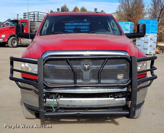 Image of Dodge Ram 3500 equipment image 1