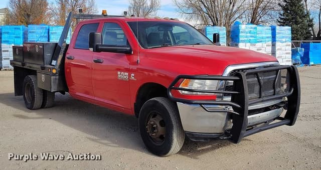 Image of Dodge Ram 3500 equipment image 2
