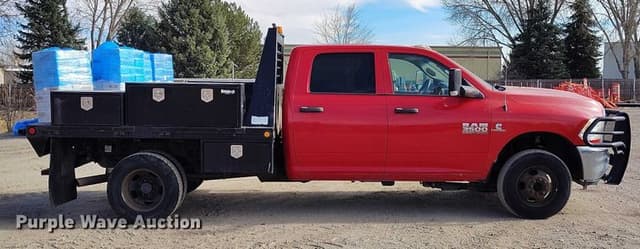 Image of Dodge Ram 3500 equipment image 3