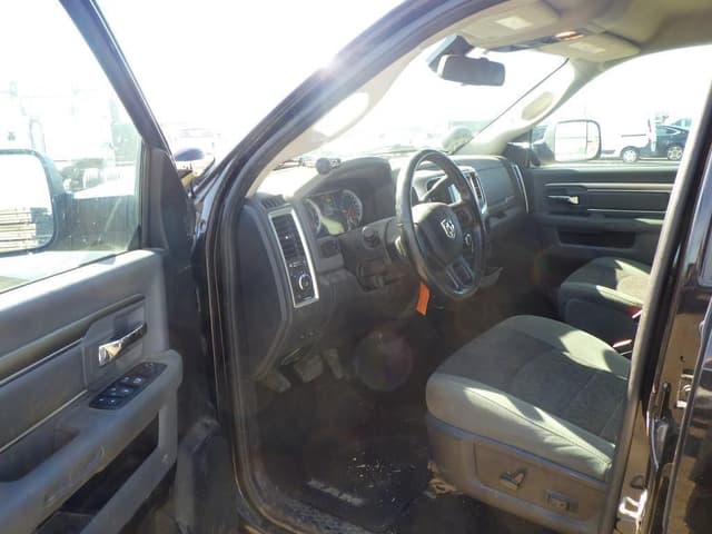 Image of Dodge Ram 3500 equipment image 4