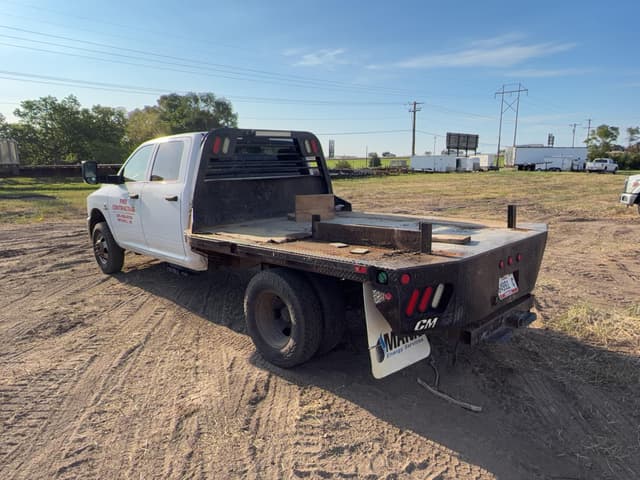 Image of Dodge Ram 3500 equipment image 3