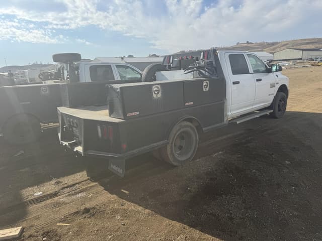 Image of Dodge Ram 3500HD equipment image 4