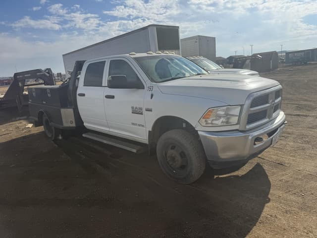 Image of Dodge Ram 3500HD equipment image 2