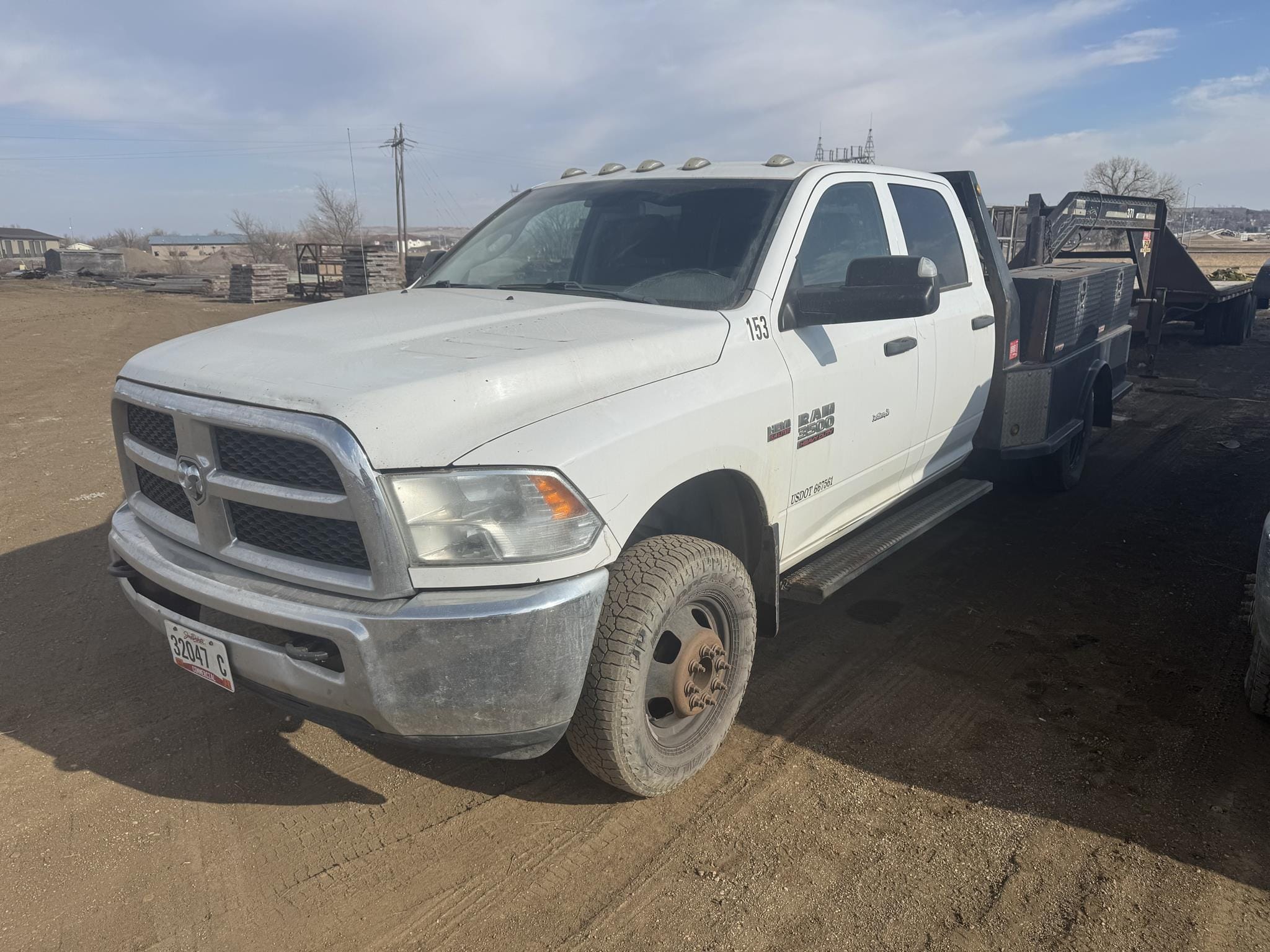 2016 Dodge Ram 3500HD Equipment Image0