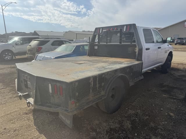 Image of Dodge Ram 3500HD equipment image 3