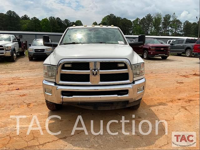Image of Dodge Ram 3500 equipment image 1