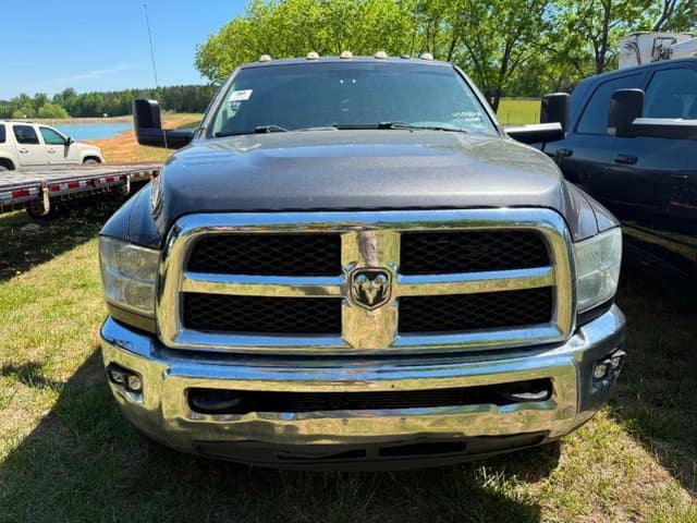 Image of Dodge Ram 3500HD equipment image 2