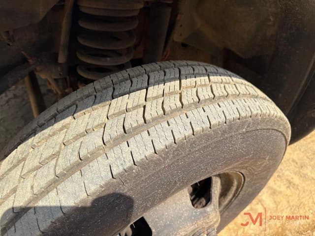Image of Dodge Ram 3500HD equipment image 4