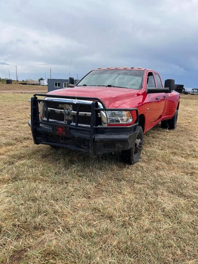 Image of Dodge Ram 3500 equipment image 1