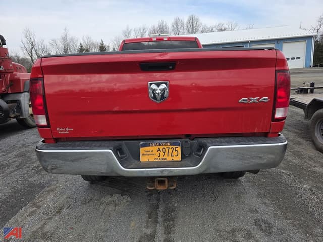 Image of Dodge Ram 3500 equipment image 2