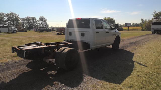 Image of Dodge Ram 3500 equipment image 4