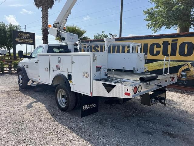 Image of Dodge Ram 4500 equipment image 2