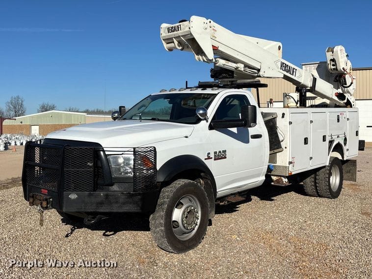 2016 Dodge Ram 5500 Equipment Image0