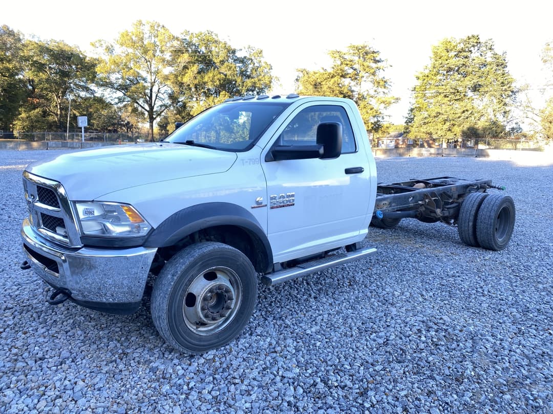 Image of Dodge Ram 5500 Primary image