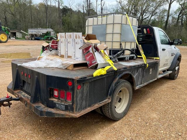 Image of Dodge Ram 5500 equipment image 4