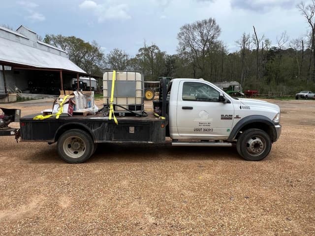 Image of Dodge Ram 5500 equipment image 3