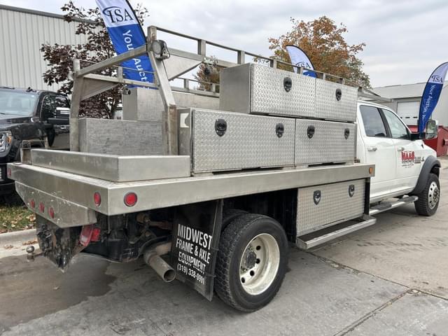 Image of Dodge Ram 5500HD equipment image 4