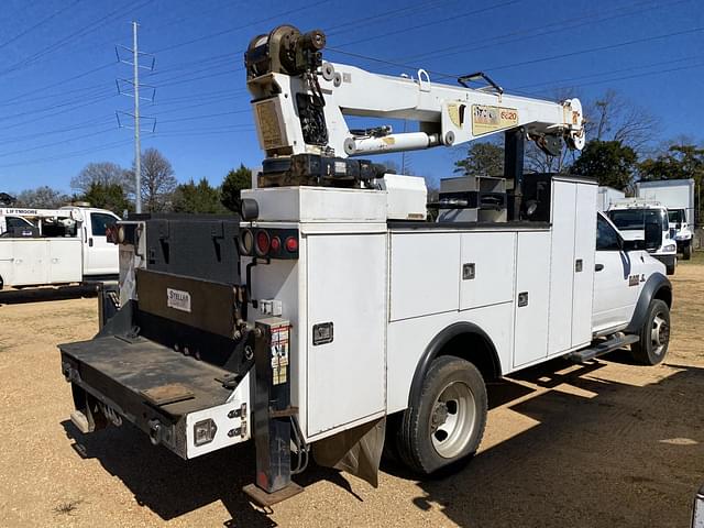 Image of Dodge Ram 5500 equipment image 2