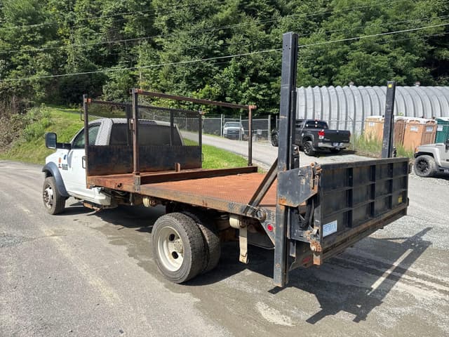 Image of Dodge Ram 5500 equipment image 2