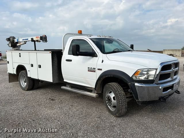 Image of Dodge Ram 5500 equipment image 2
