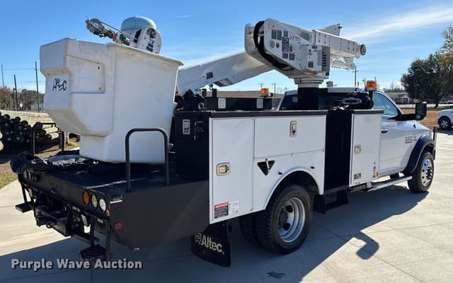 Image of Dodge Ram 5500HD equipment image 4