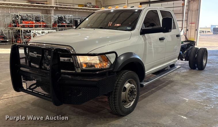 2016 Dodge Ram 5500HD Equipment Image0