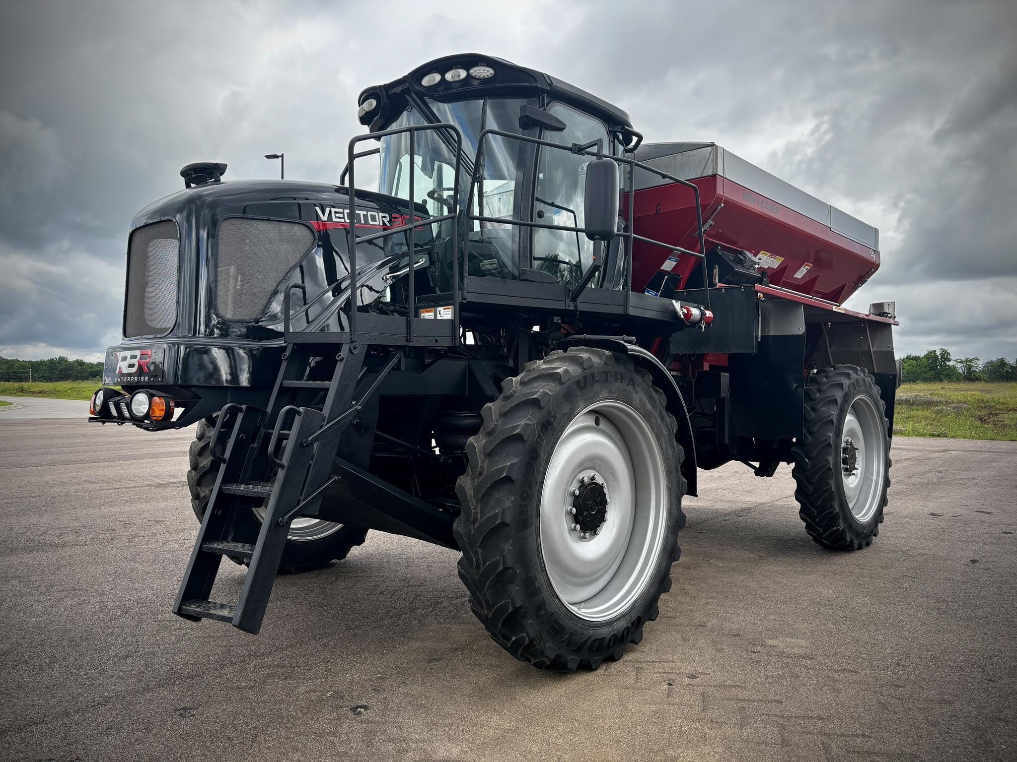 2016 RBR Enterprise Vector 300 Equipment Image0