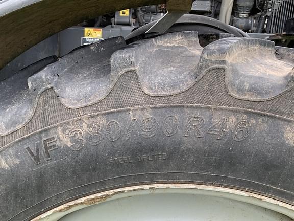 Main image RoGator RG1100B 9