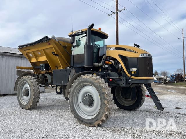 Image of RoGator RG1100B equipment image 4